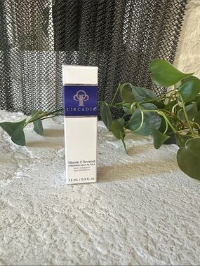 Vitamin C Reversal Serum - EXP 12/2026